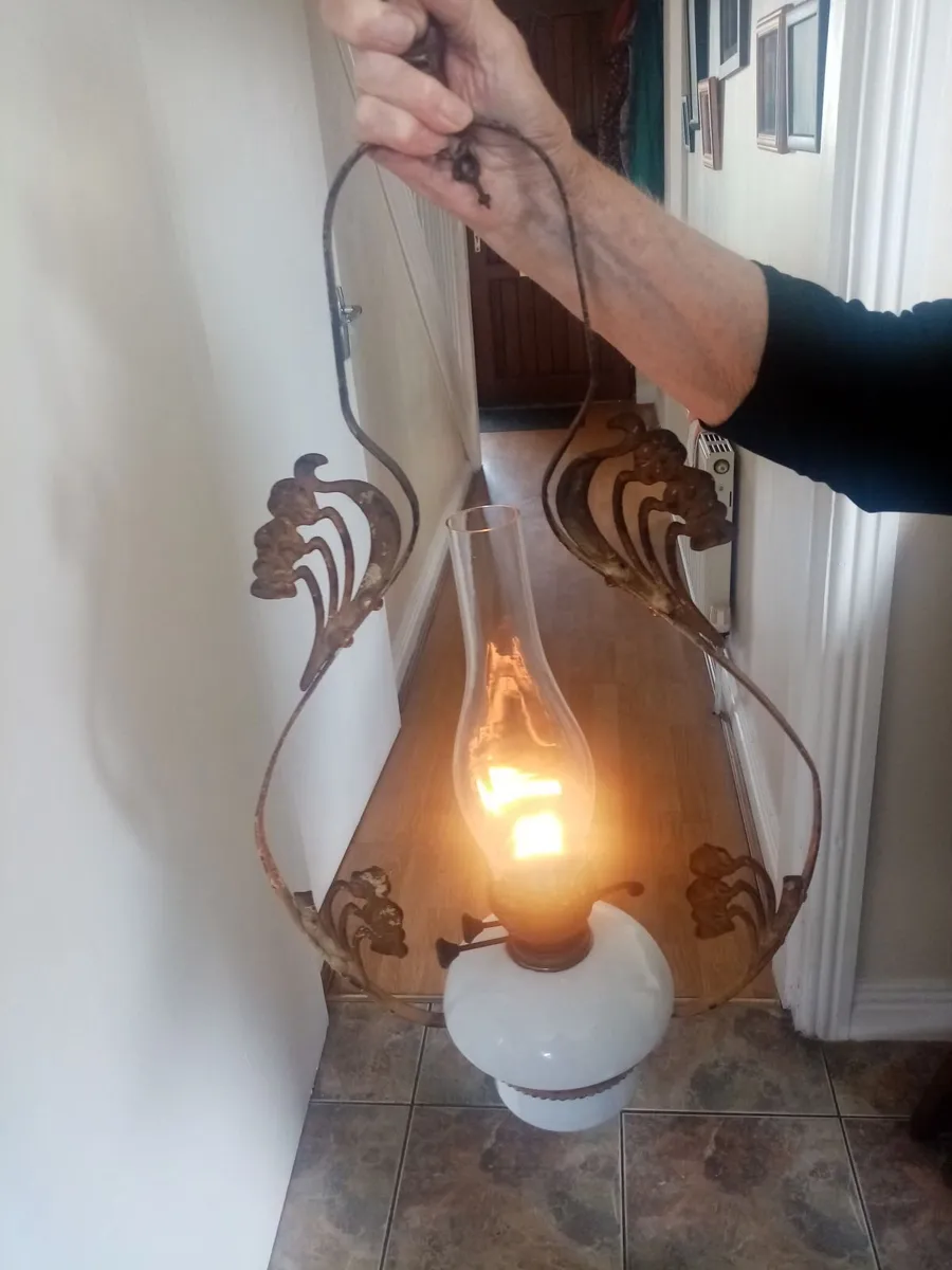 Victorian Hanging oil lamp - Image 1