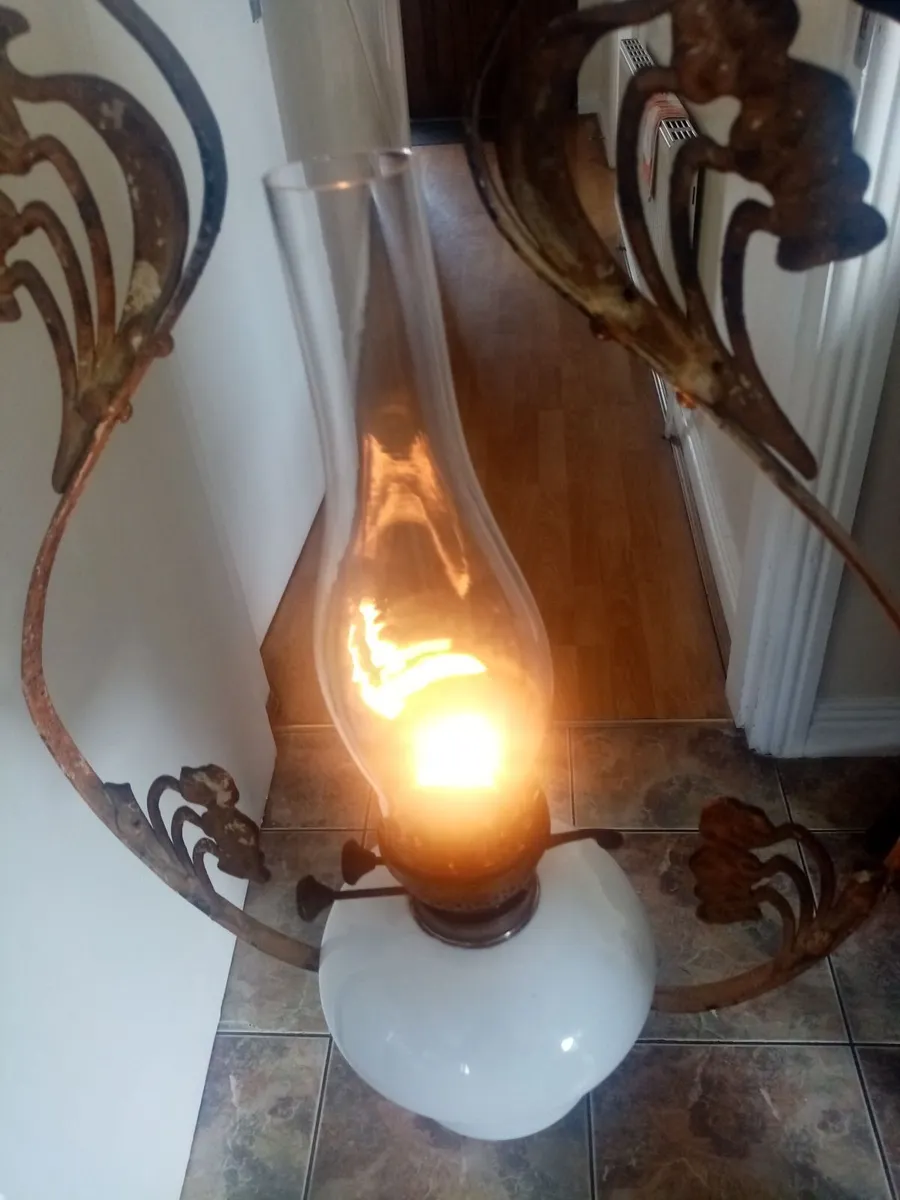 Victorian Hanging oil lamp - Image 2