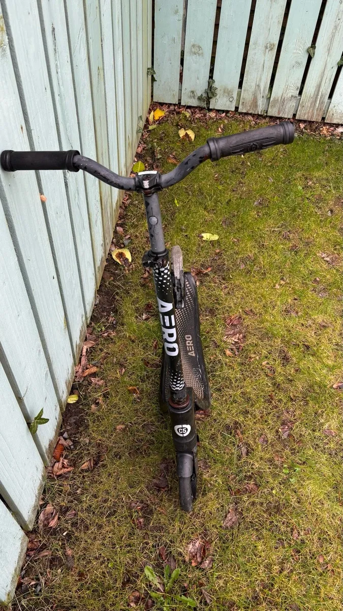 Scooter - Image 3