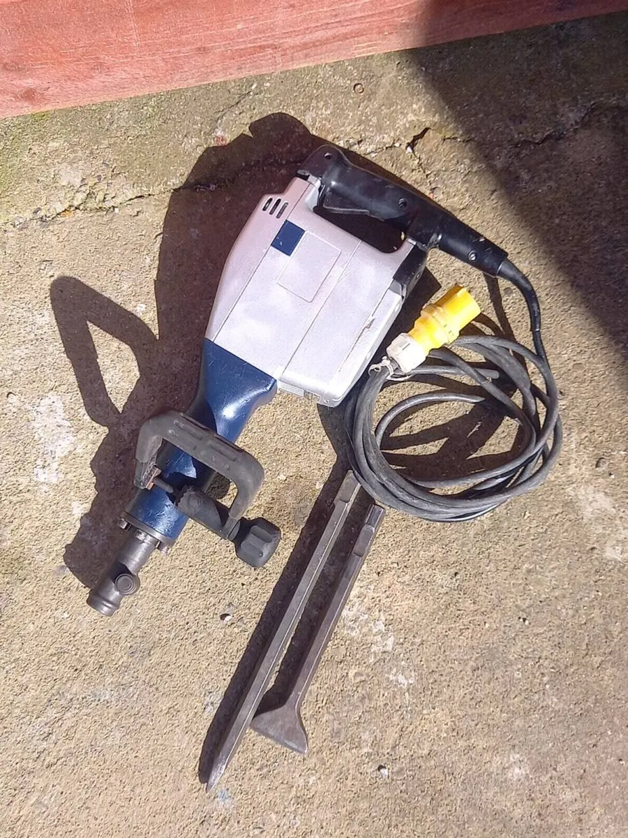 Bosch Concrete Breaker - Image 2