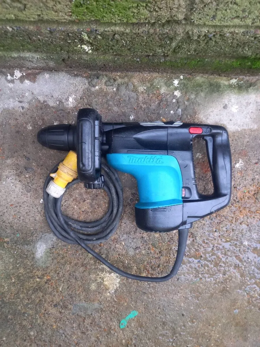 Makita SDS Max Hammer Drill