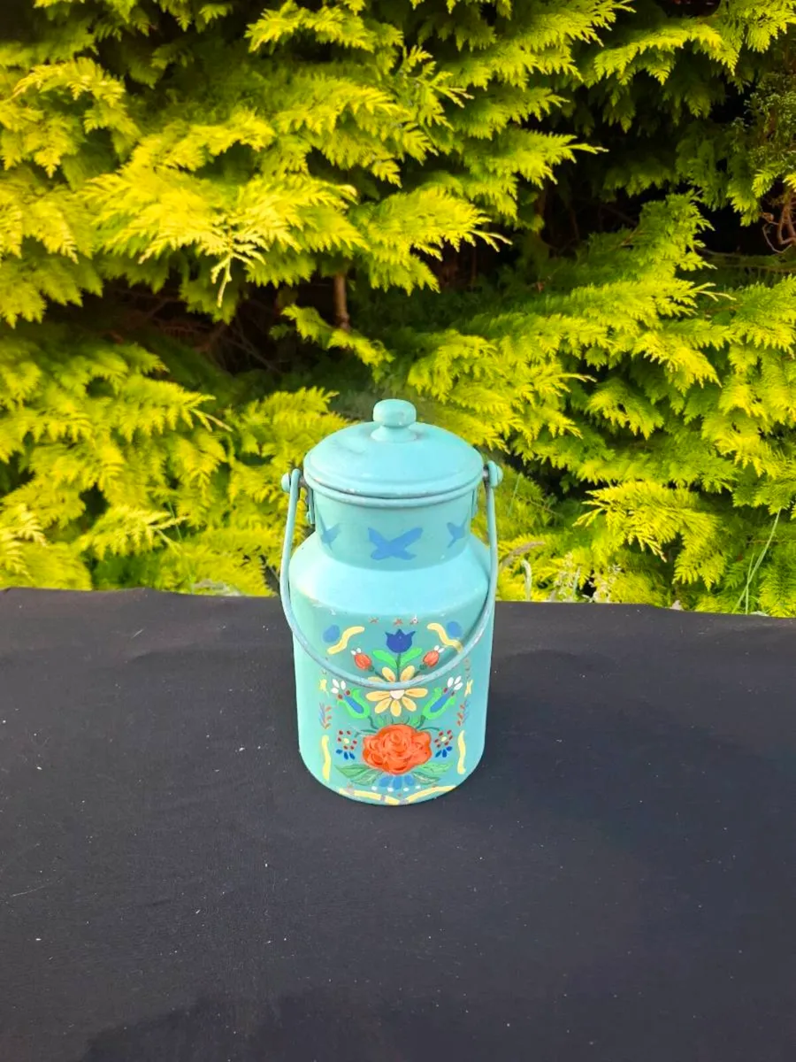 Painted small milk can churn - Image 1