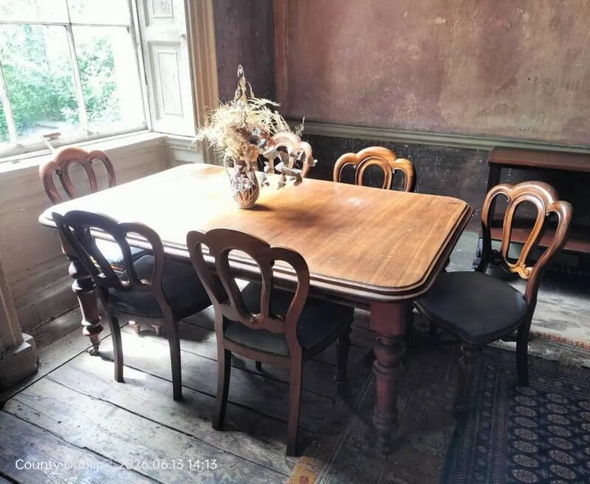 Victorian mahogany Dining Table - Image 1