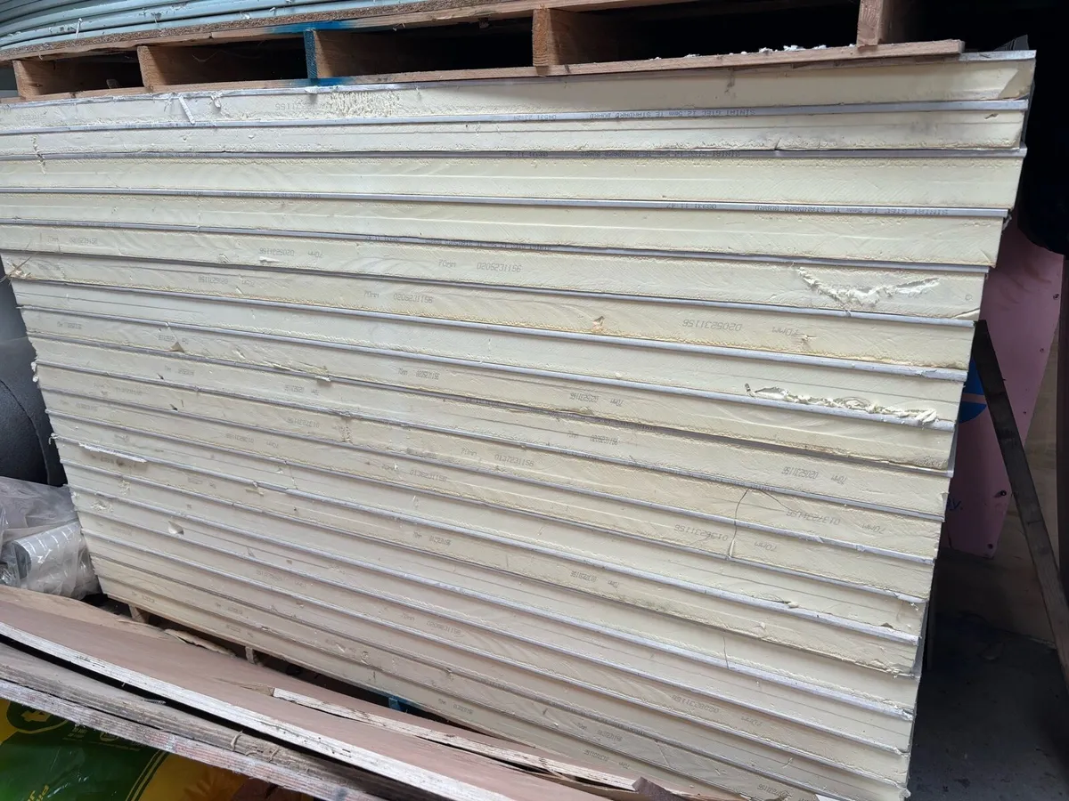 Plasterboard insulated and half inch - Image 1