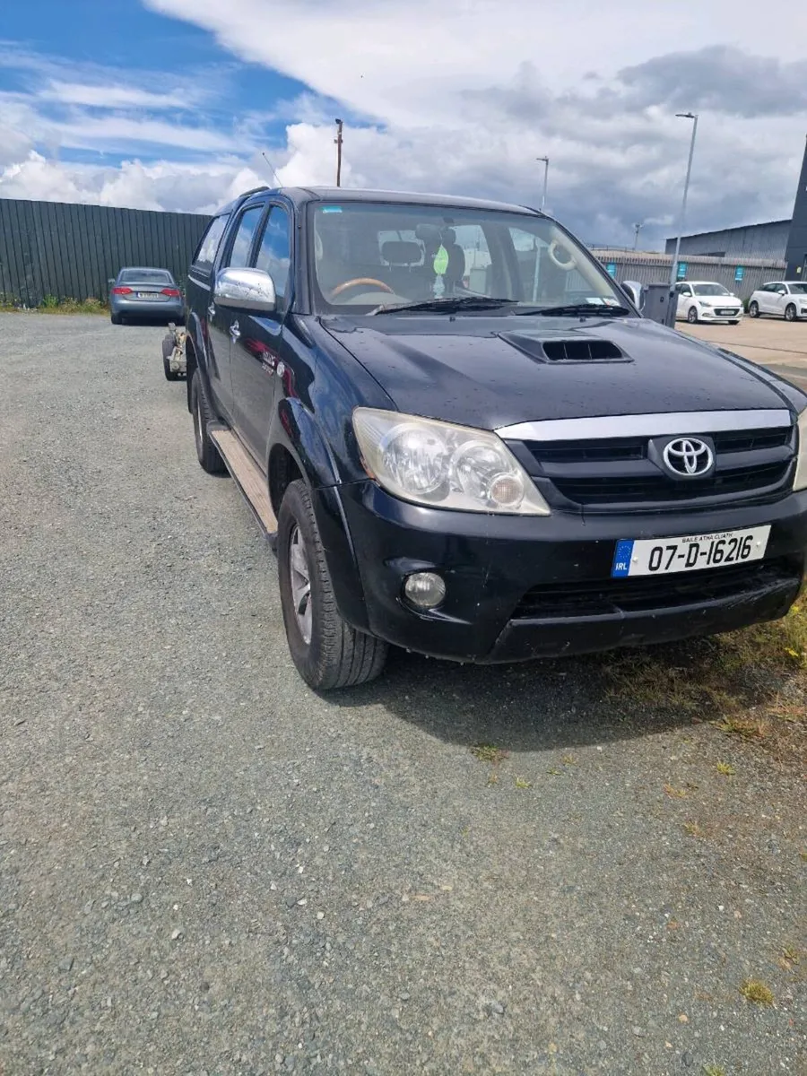 Toyota hilux - Image 1