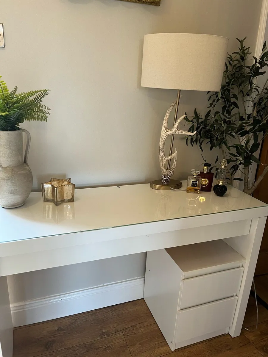 Dressing table / desk - Image 2