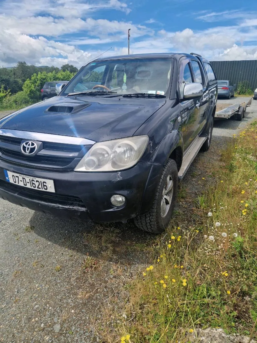 Toyota hilux - Image 2
