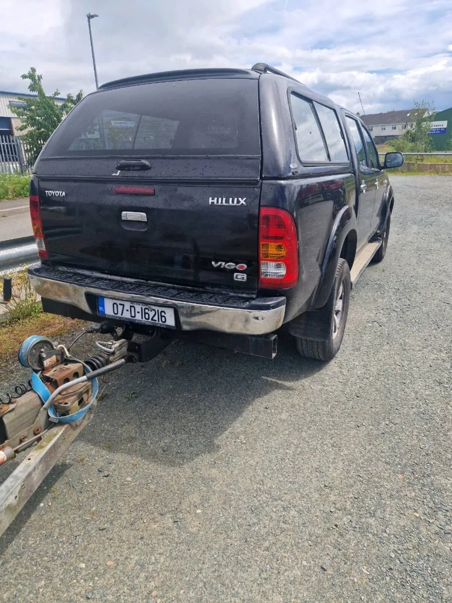 Toyota hilux - Image 3