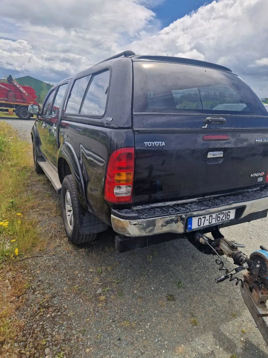 Toyota hilux - Image 4