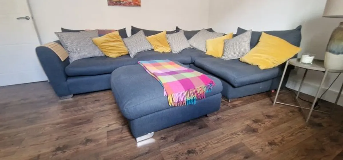 Sofa - Image 3