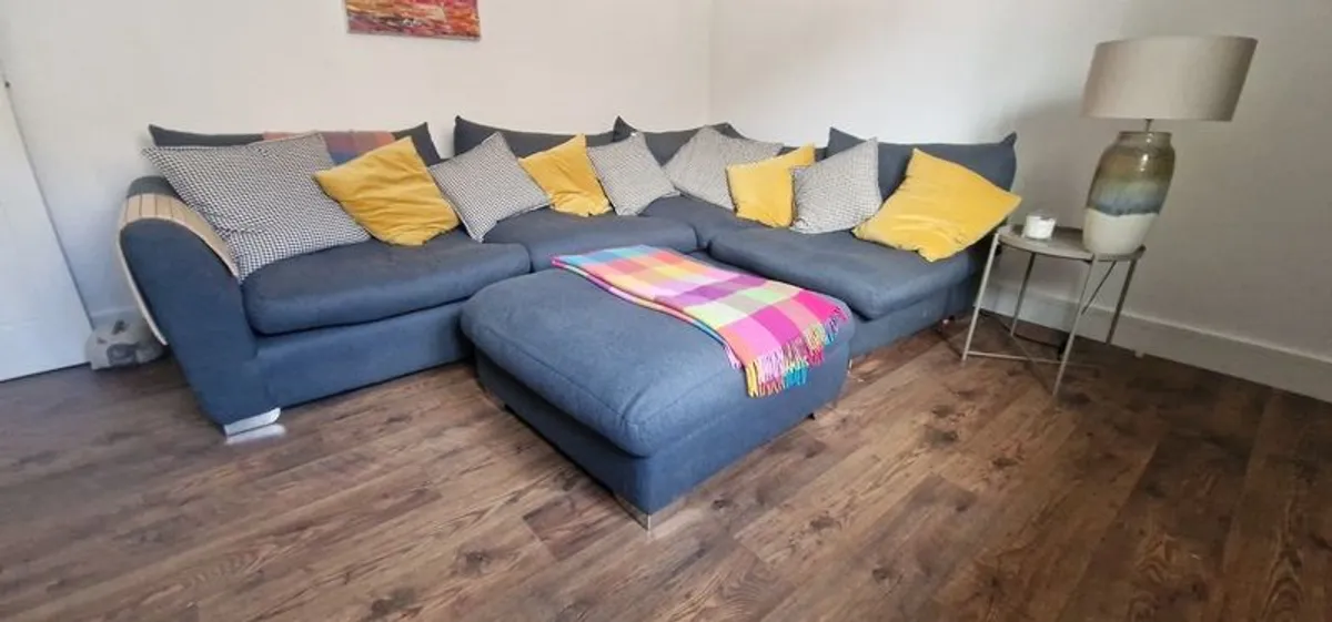 Sofa - Image 4