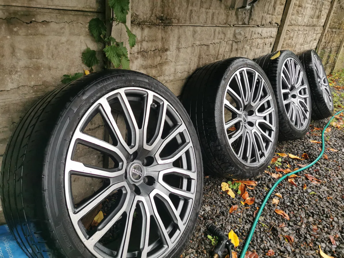 Land rover sport Alloy Wheels 285/35R22 - Image 3