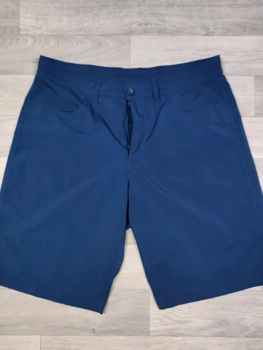 Under Armour Golf Shorts Mens Medium W34 - Image 2