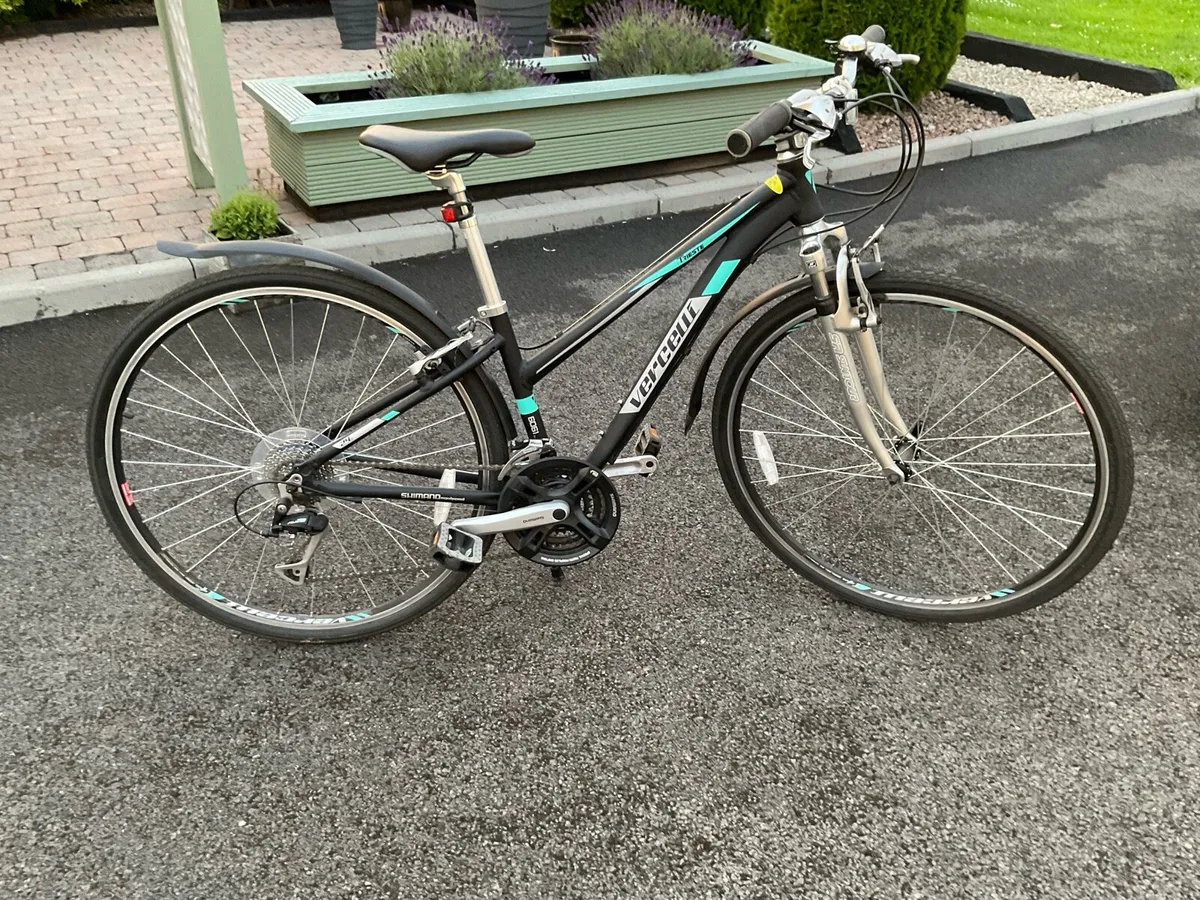 Ladies bicycle - Image 1