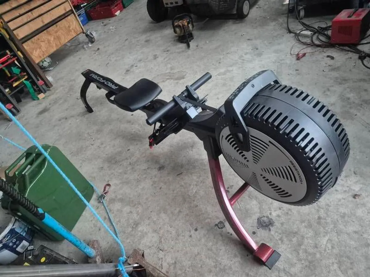 proform rowing machine - Image 3