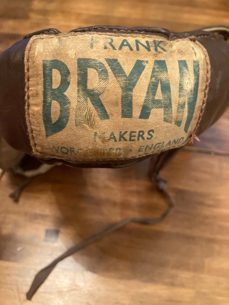 Vintage 1930s boxing memorabilia - Image 3