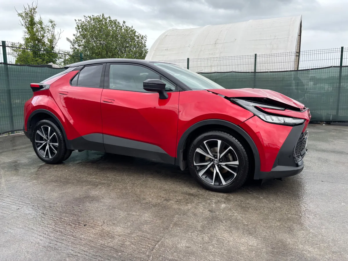 241 Toyota C-HR  Hybrid - Image 1