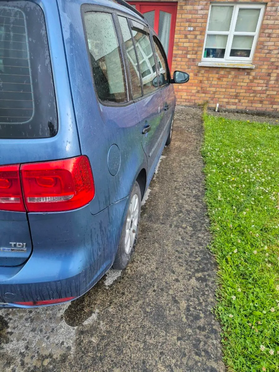 Volkswagon Touran - Image 2