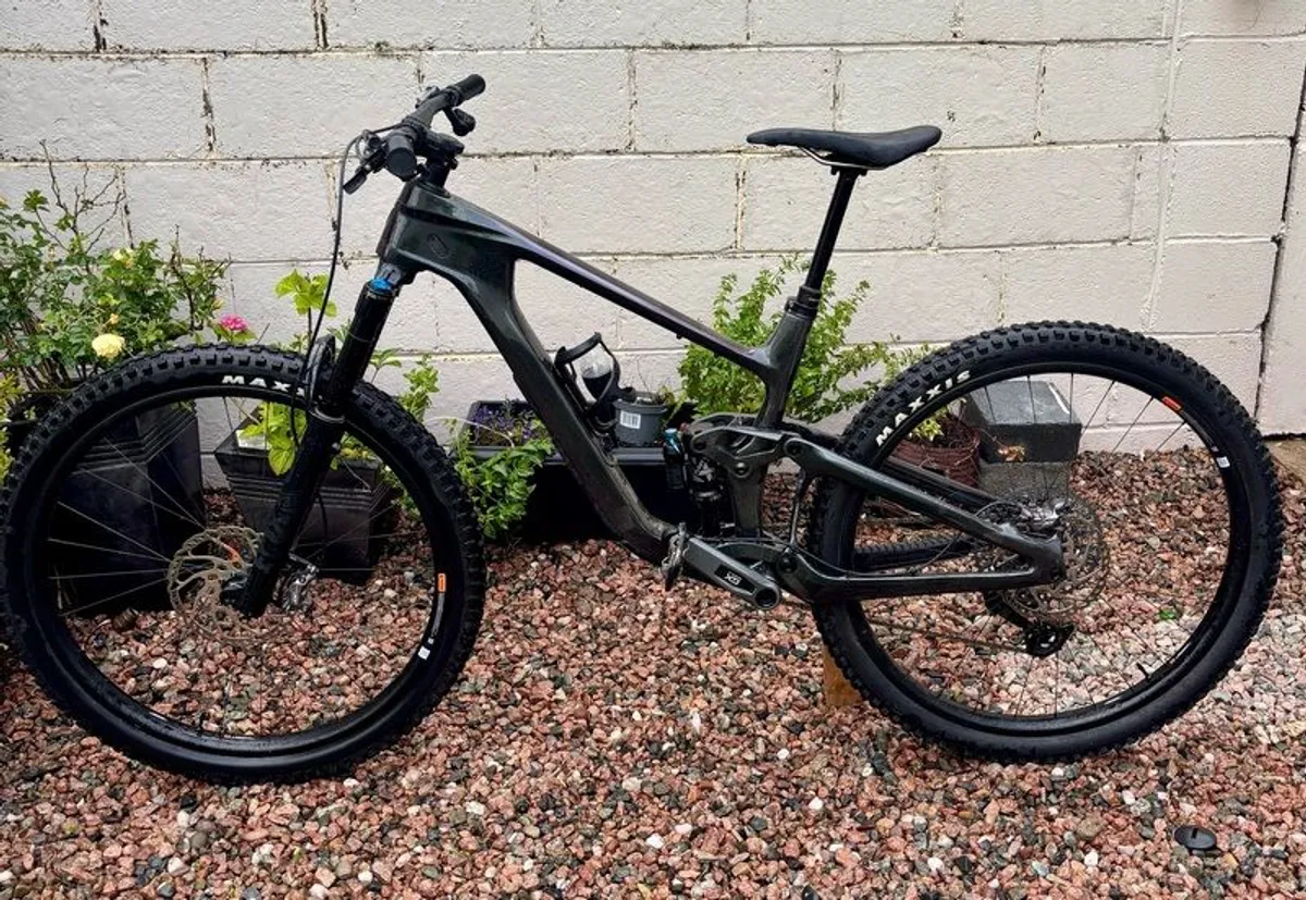 Giant Trance X Advanced 1 Full Suspension Mountain Bike - Image 2