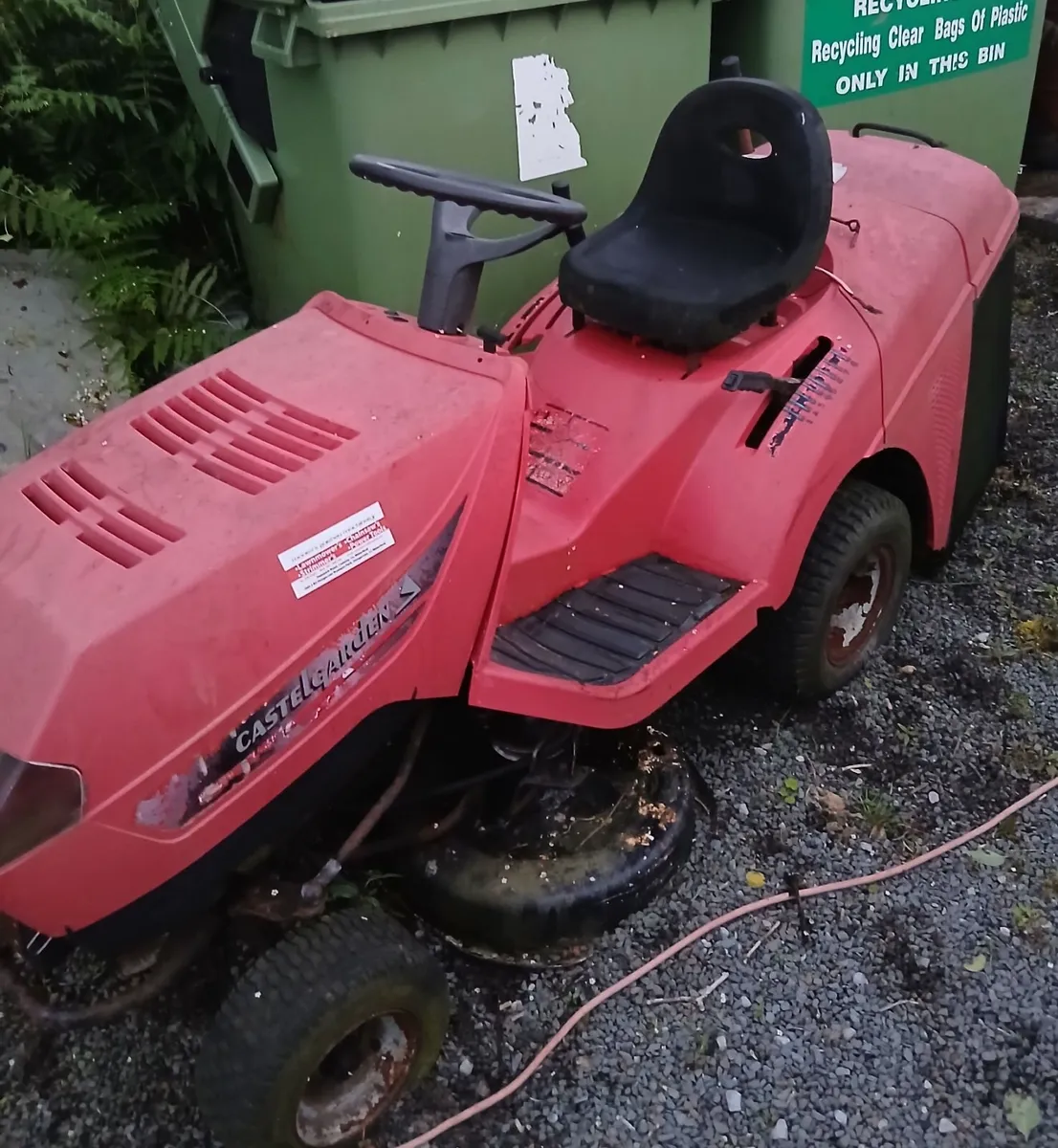 Ride on lawnmower - Image 2