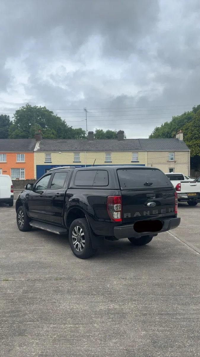 Ford ranger wild track 2022 more 4x4 in stock - Image 4