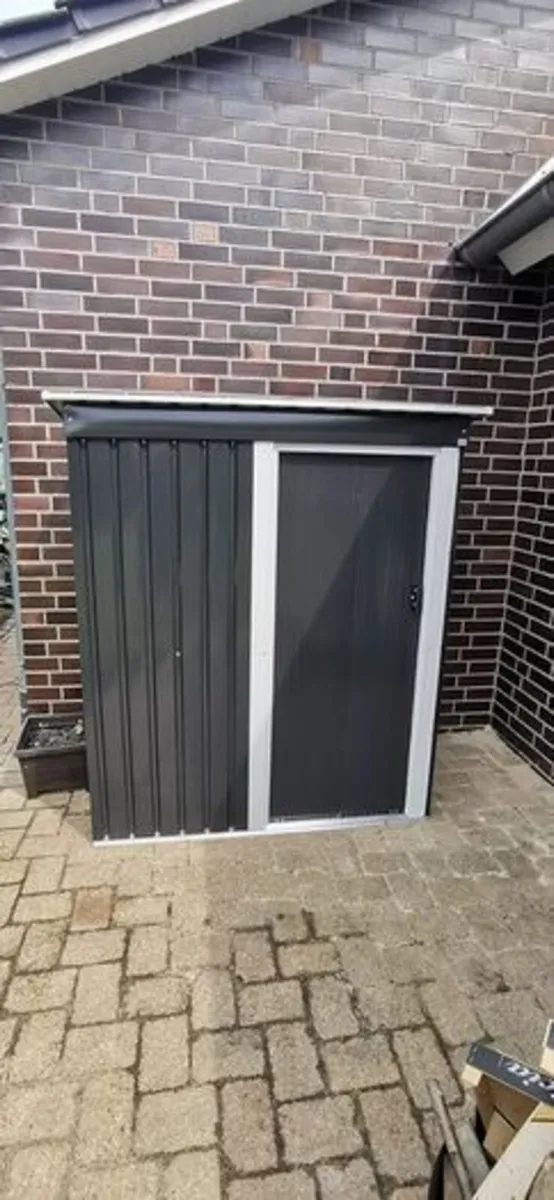 Small Metal Shed 6.1ft x 5.4ft x 3ft - Image 3