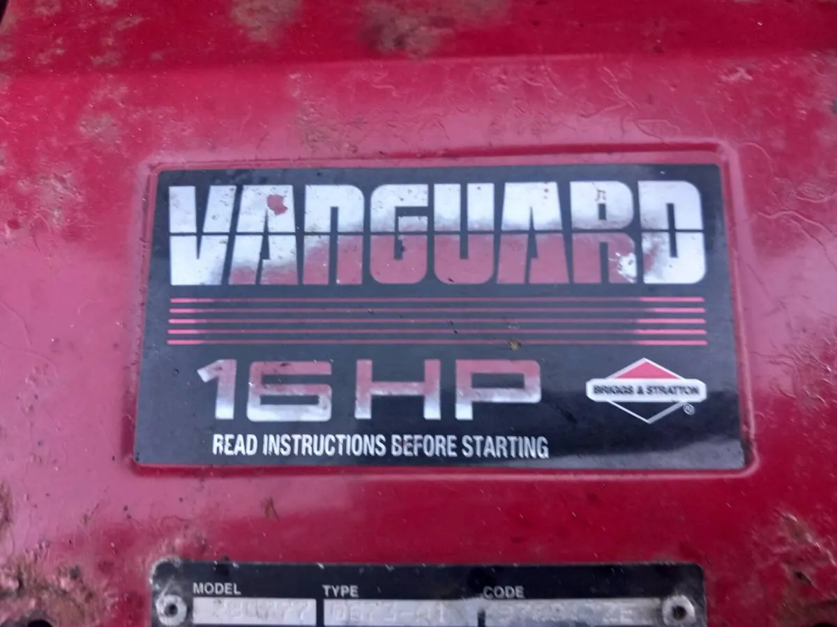 Ride on lawnmower - Image 4