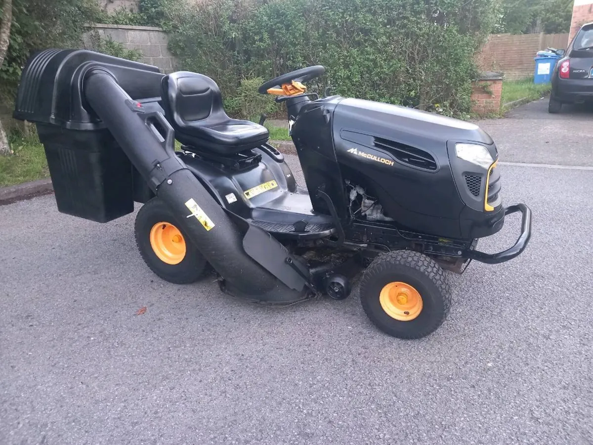 Ride on lawnmower - Image 2