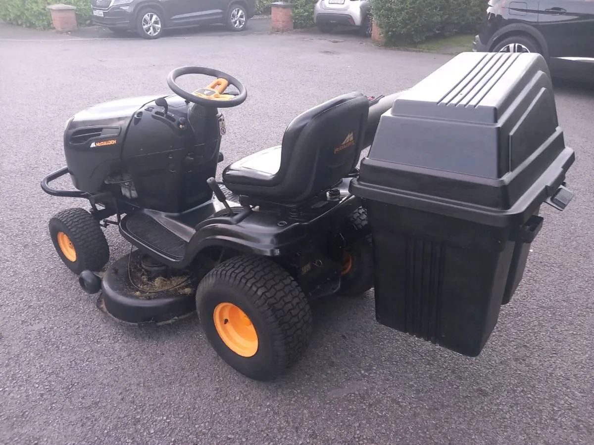 Ride on lawnmower - Image 3