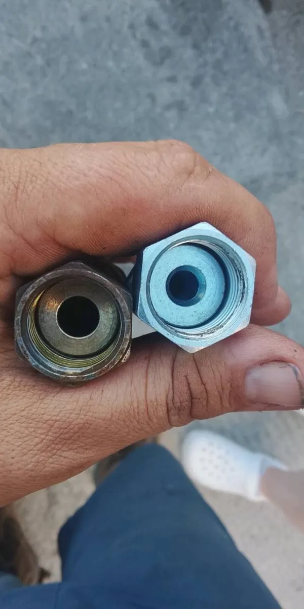 Mobile hydraulic hose repair - Image 1