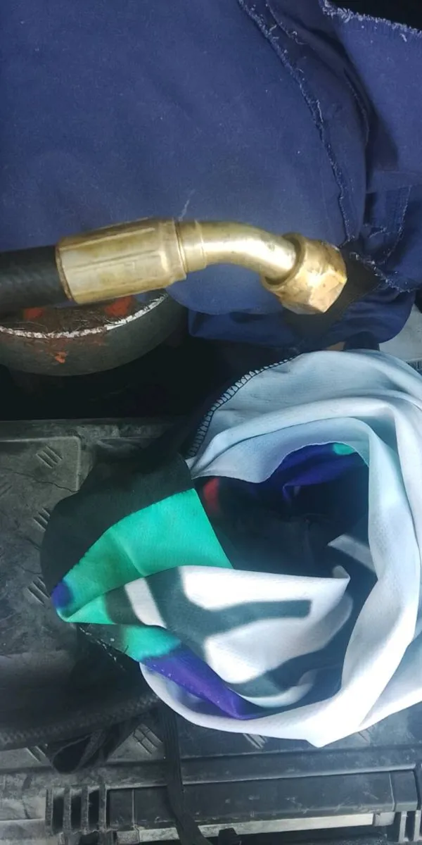 Mobile hydraulic hose repair - Image 3