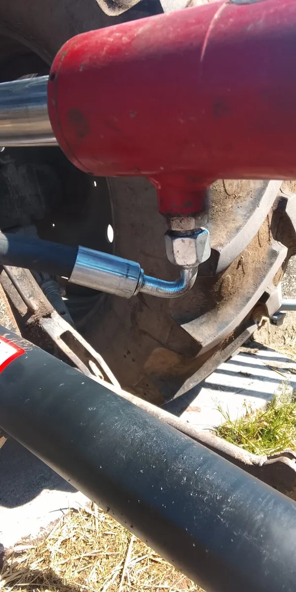 Mobile hydraulic hose repair - Image 4