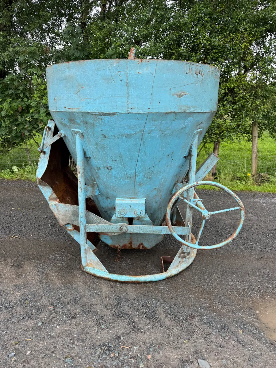 Concrete Skip - Image 1