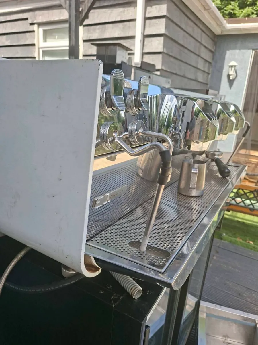 Coffee machine - Image 2