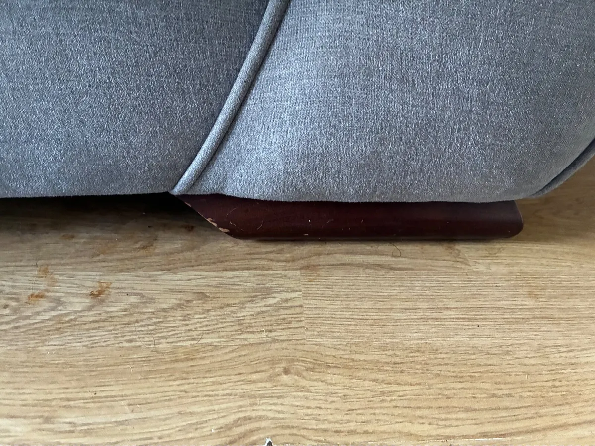 Sofa - Image 3