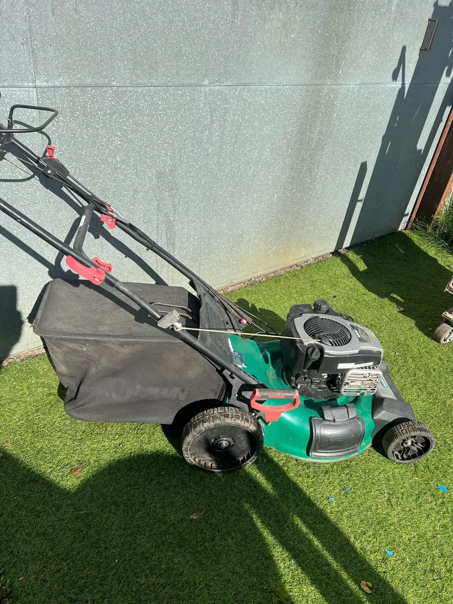 Lawnmower 20 inch Qualcast Self Propelled - Image 1