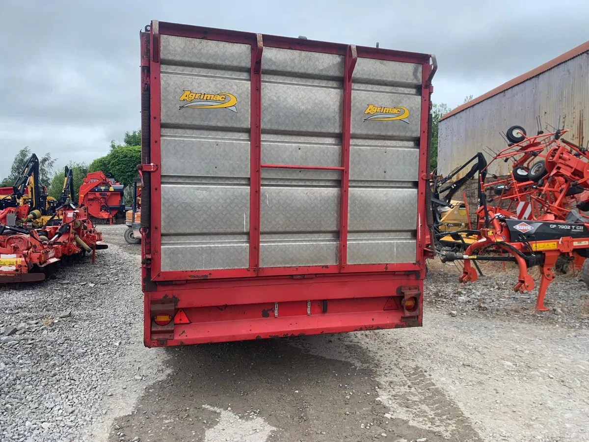 AGRIMAC 24' LIVESTOCK TRAILER - Image 2