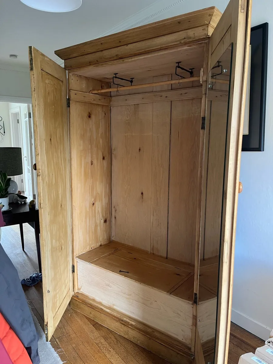 Antique pine wardrobe - Image 4