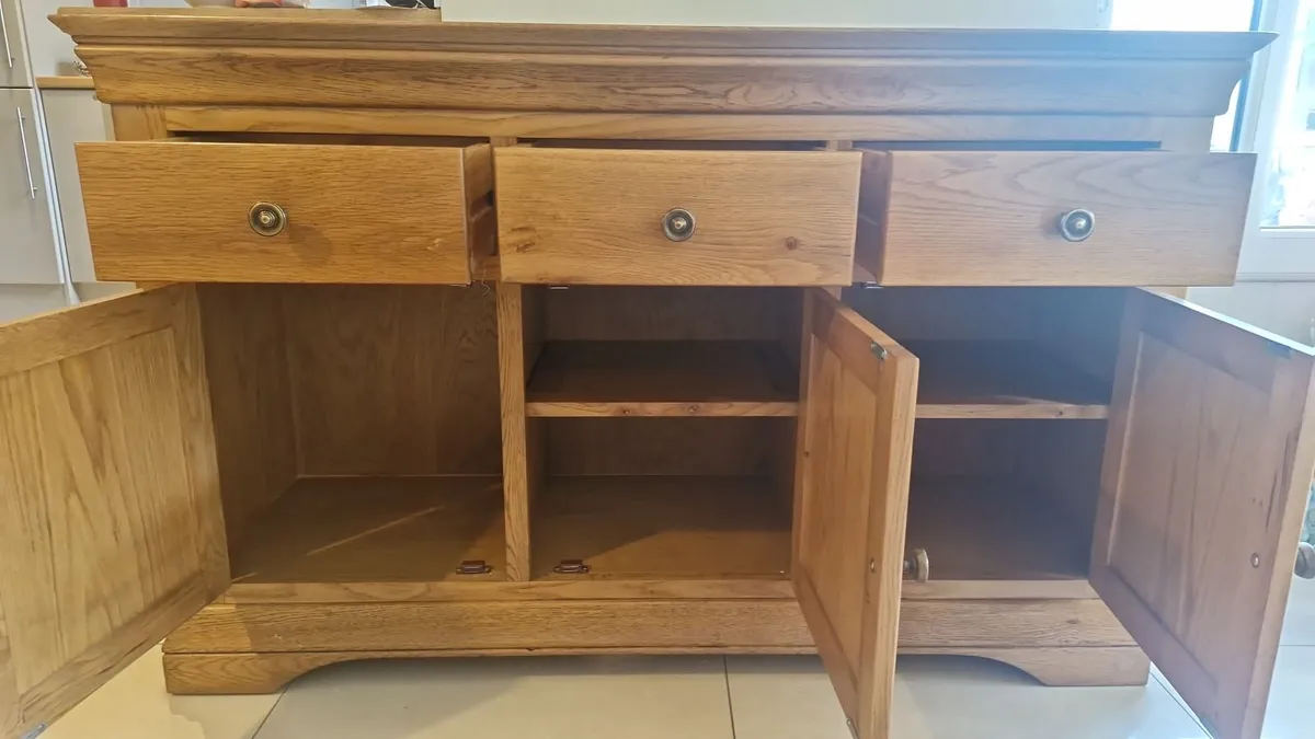 Solid Oak 3-Door 3-Drawer Sideboard / Buffet - Image 4