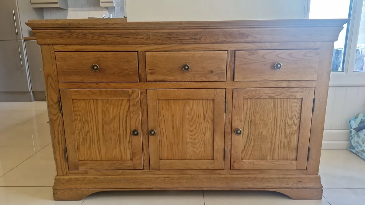 Solid Oak 3-Door 3-Drawer Sideboard / Buffet - Image 1
