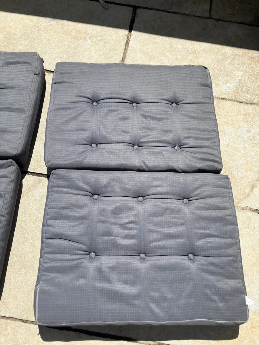 Garden Pallet Sofa Cushions - Image 4