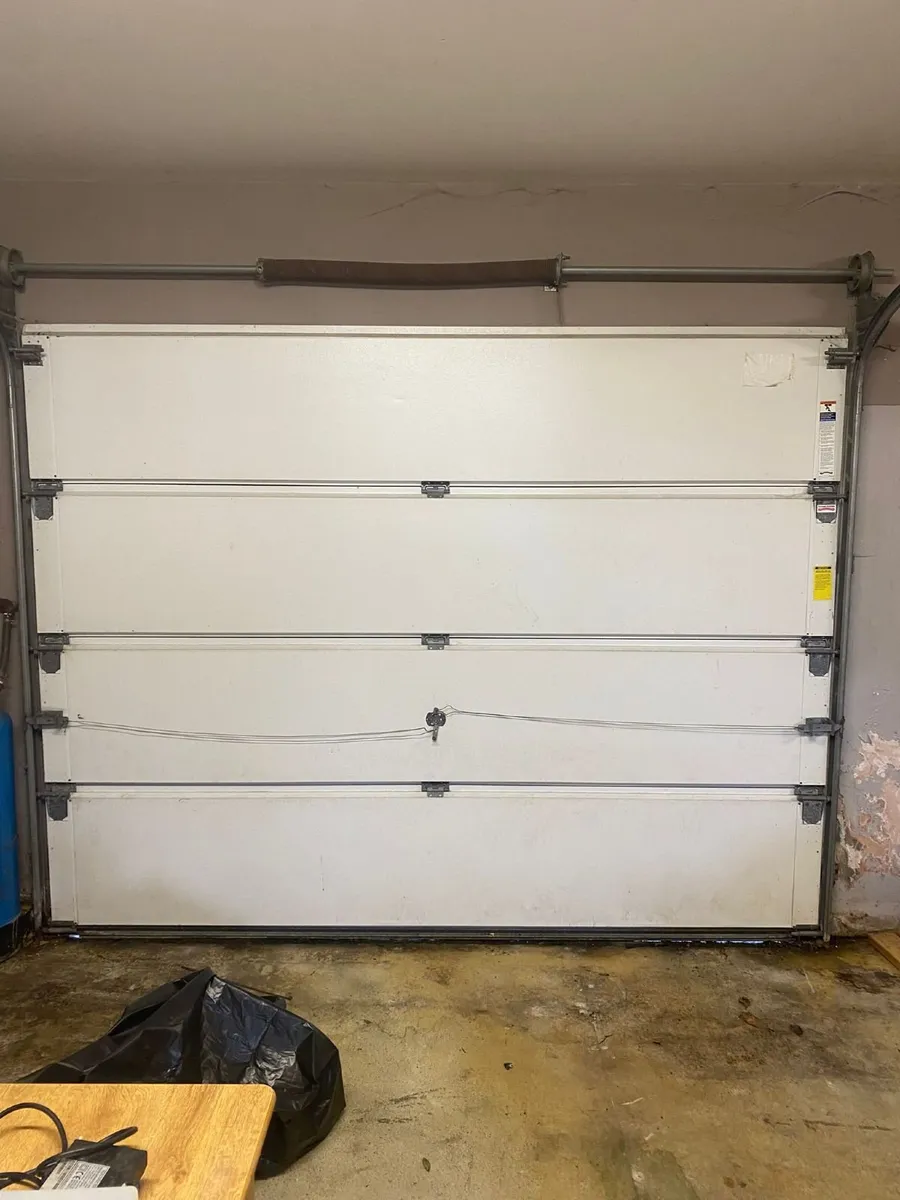 Garage door - Image 2