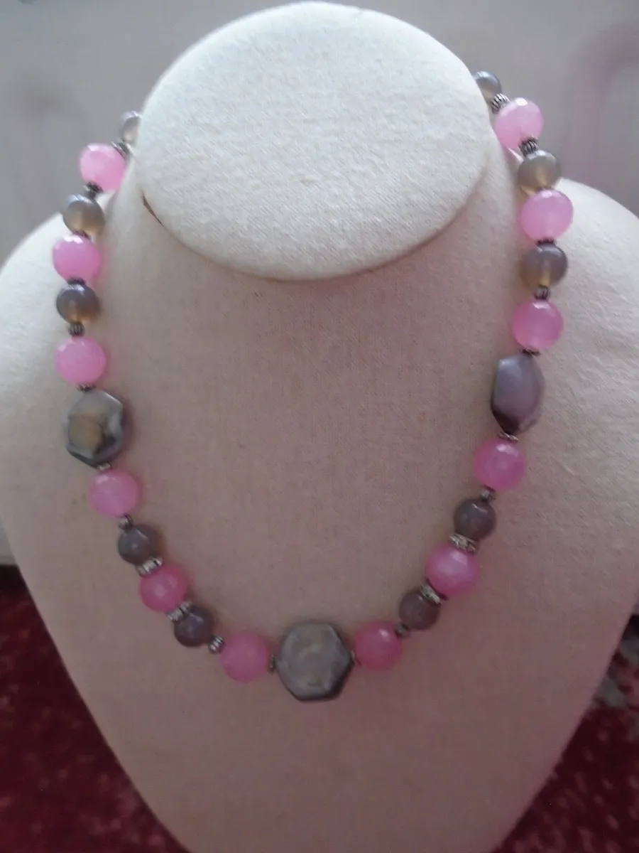 Gemstone necklace. Jewellery, Necklace - Image 1
