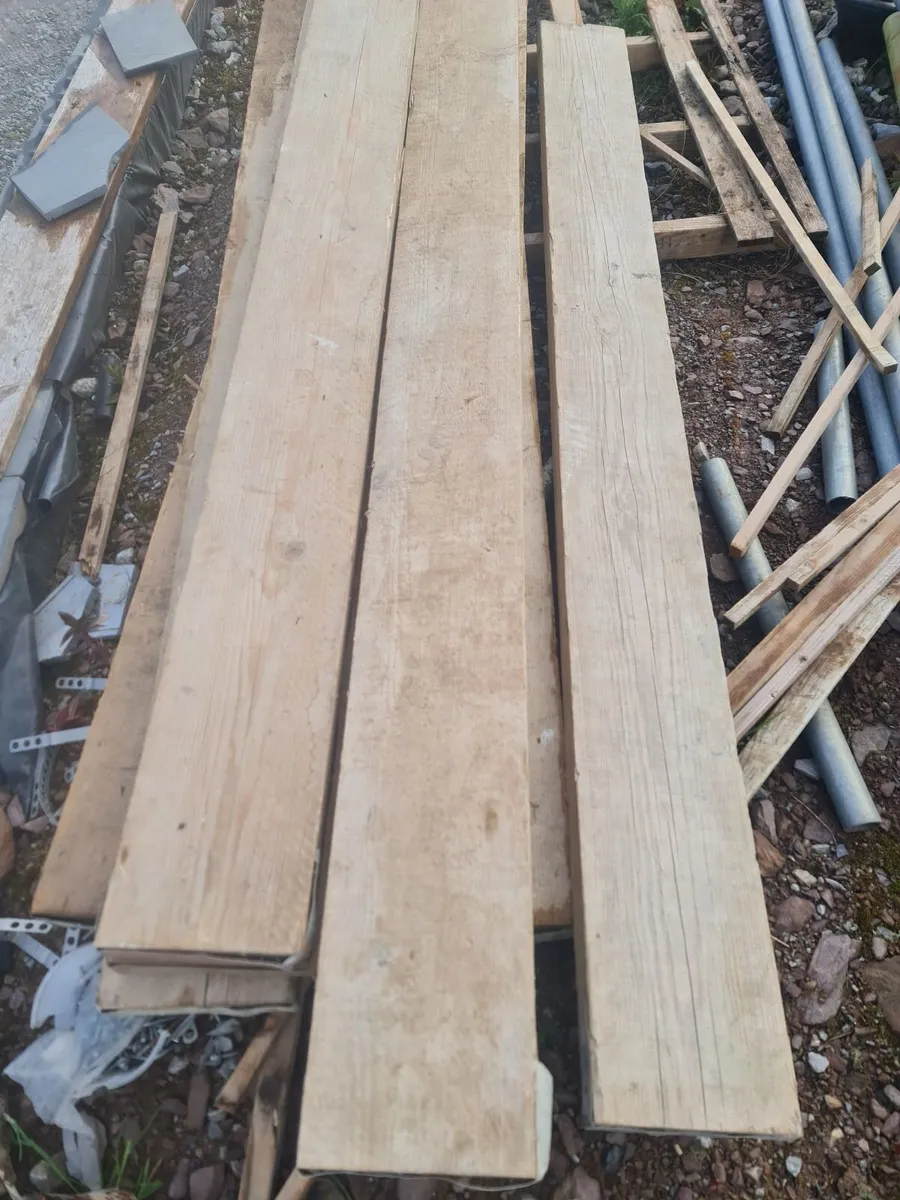 scaffolding planks