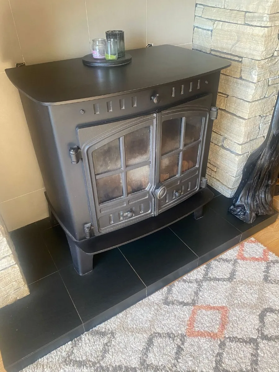 Hunter 21.5 Kw Multifuel stove - Image 1