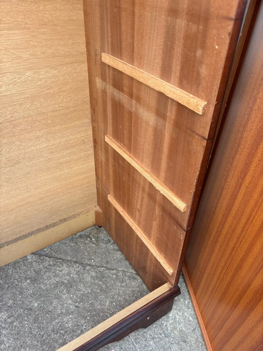 Rossmore chest of drawers - Image 3