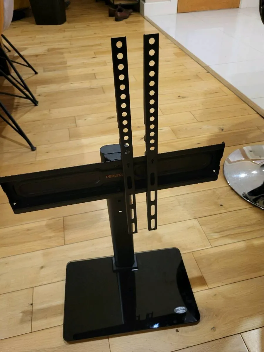 Tv stand - Image 3