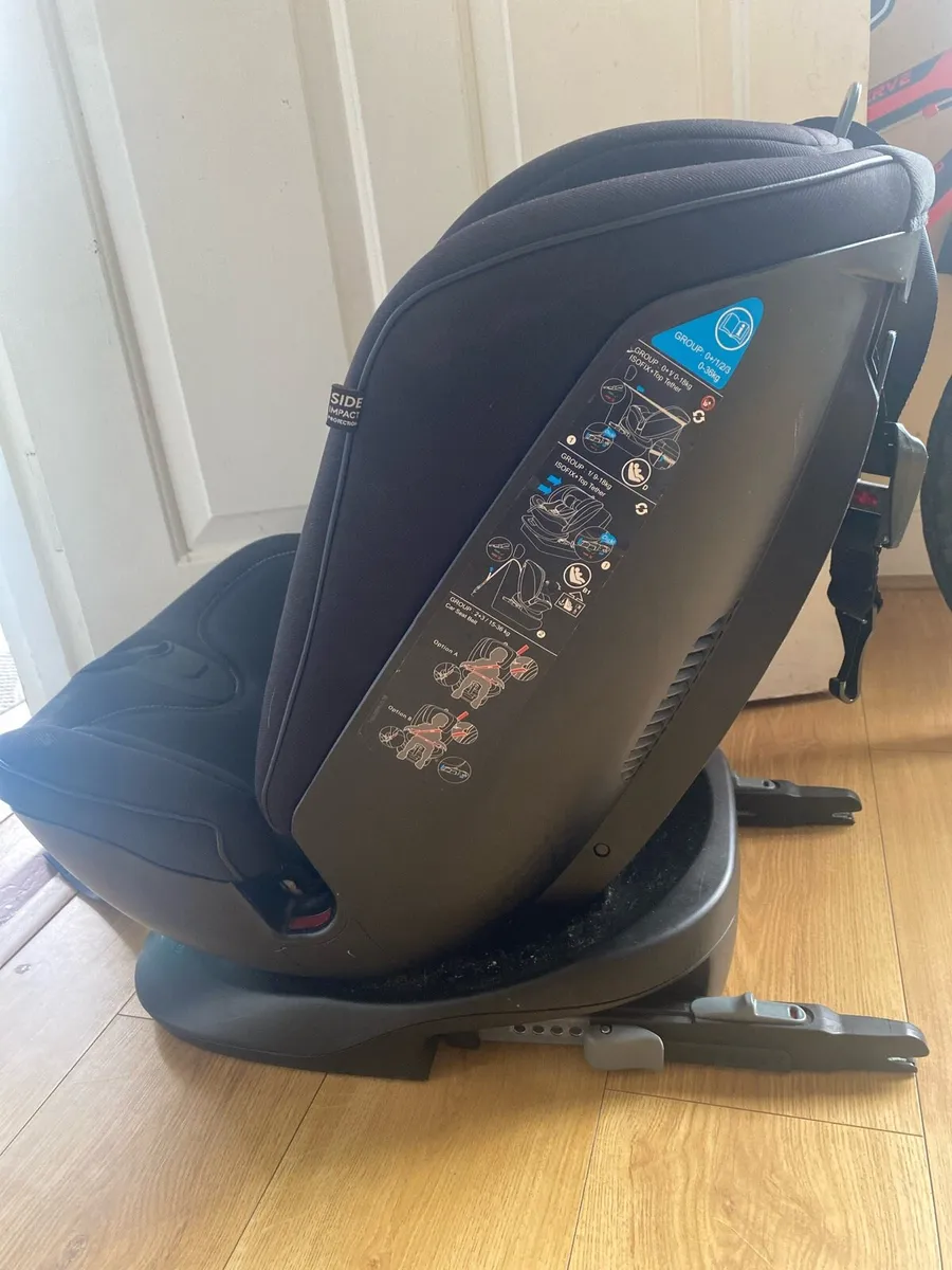 Isofix car seat with spin - Image 3