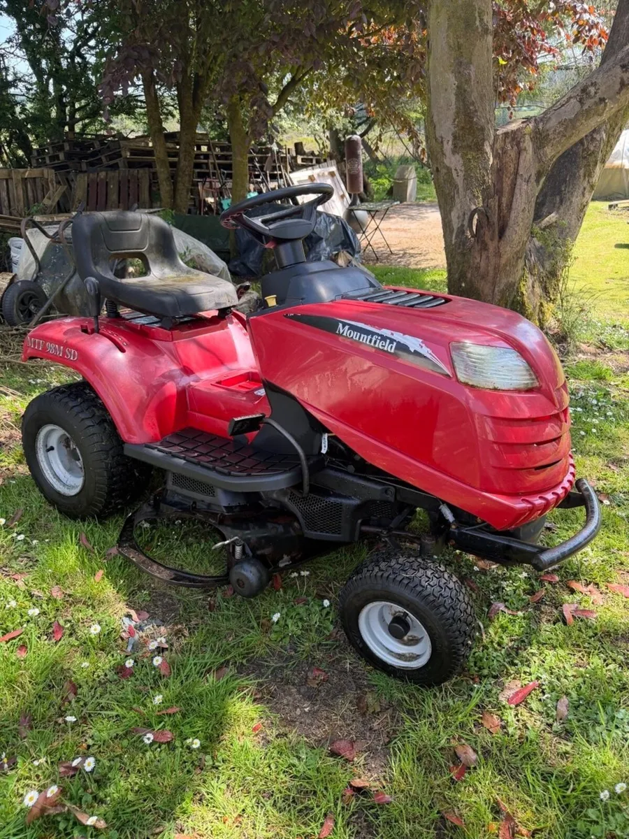 2022 Mountfield MTF 98M SD Petrol Ride-on - Image 3