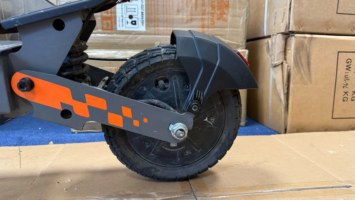 Kukirin G2 Scooter slightly used - Image 3